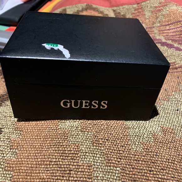 Guess watches - Picture 2 of 3